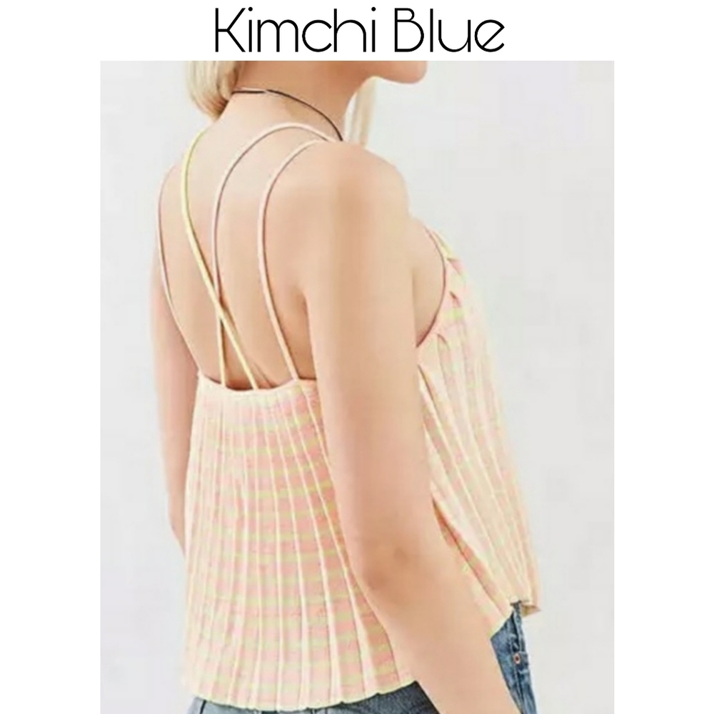 4/$25 🥂 UO Kimchi Blue Pleated Swing Tank
